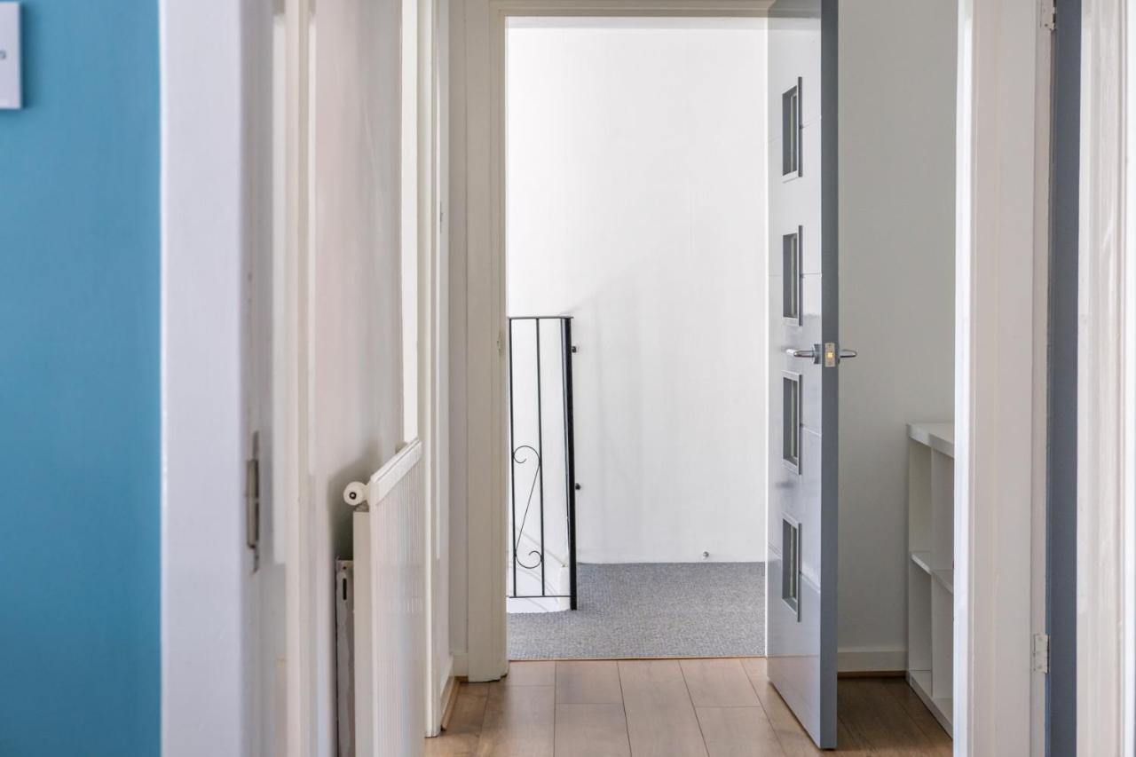 The Douglas - Spacious 2 Bed Apartment In อัดดิงสตัน ภายนอก รูปภาพ